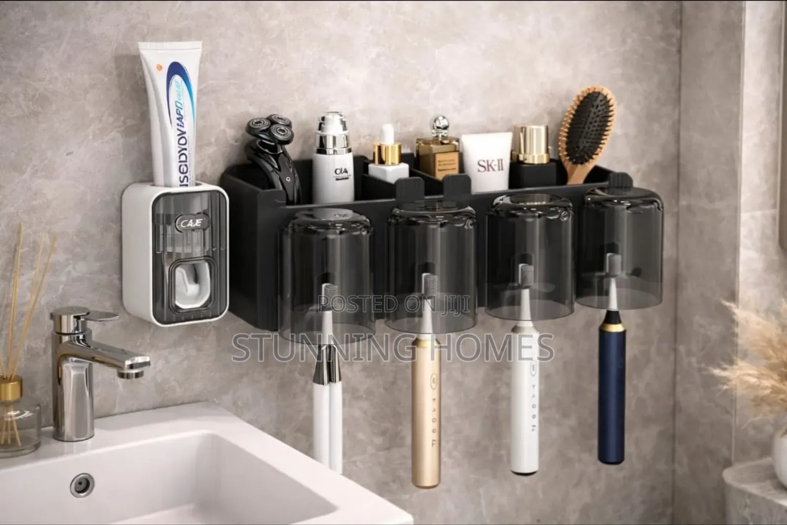Wal Mounted Toothbrush Holder and Toothpaste Dispenser