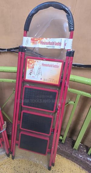 Quality 4 Step Ladder - thumbnail 2