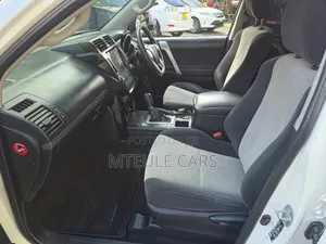 Toyota Land Cruiser Prado 2015 White