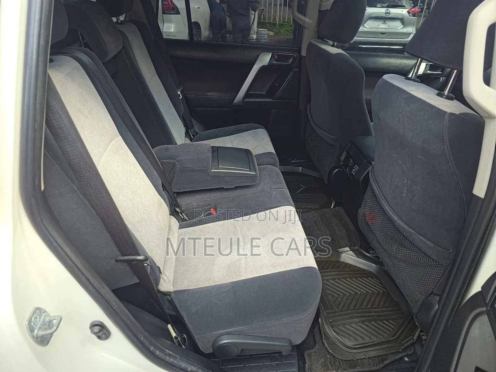 Toyota Land Cruiser Prado 2015 White