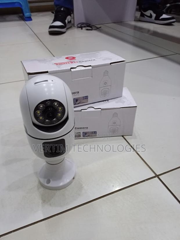 Smart Dual Lens 2mp PTZ Panoramic Outdoor Wifi Bulb Camera
