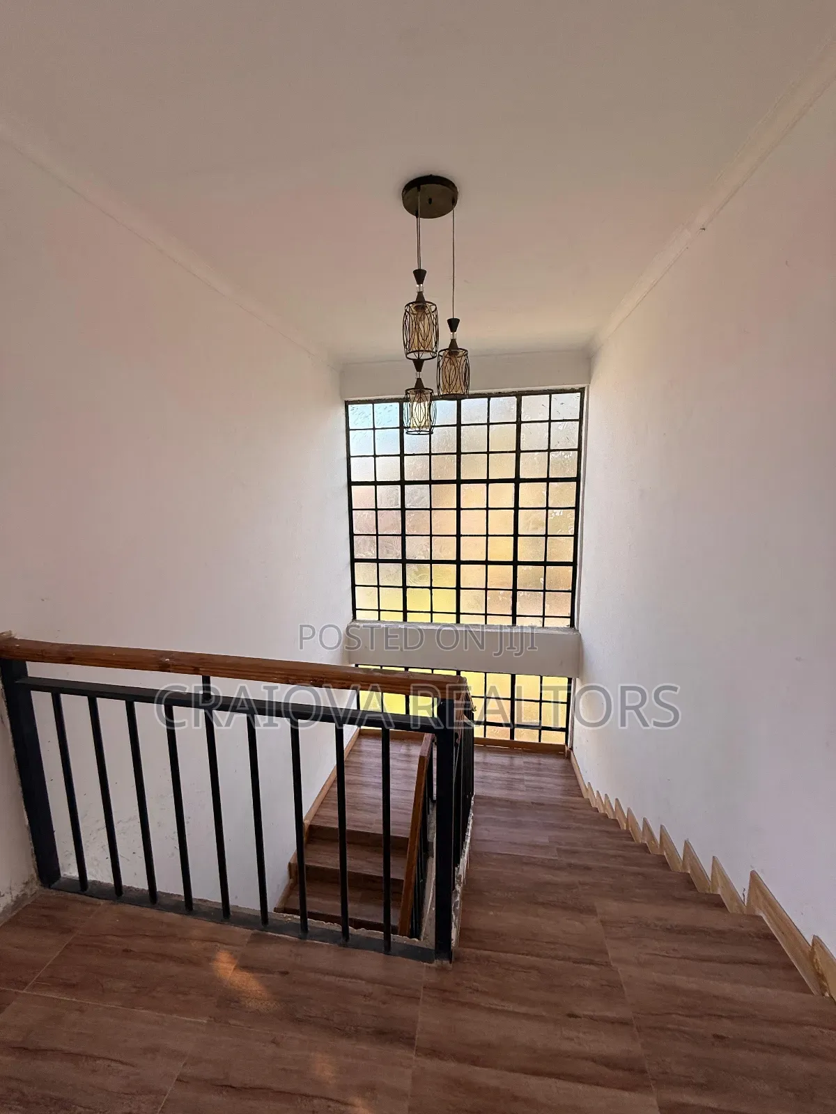 5bdrm Townhouse/Terrace in Kibiku for sale