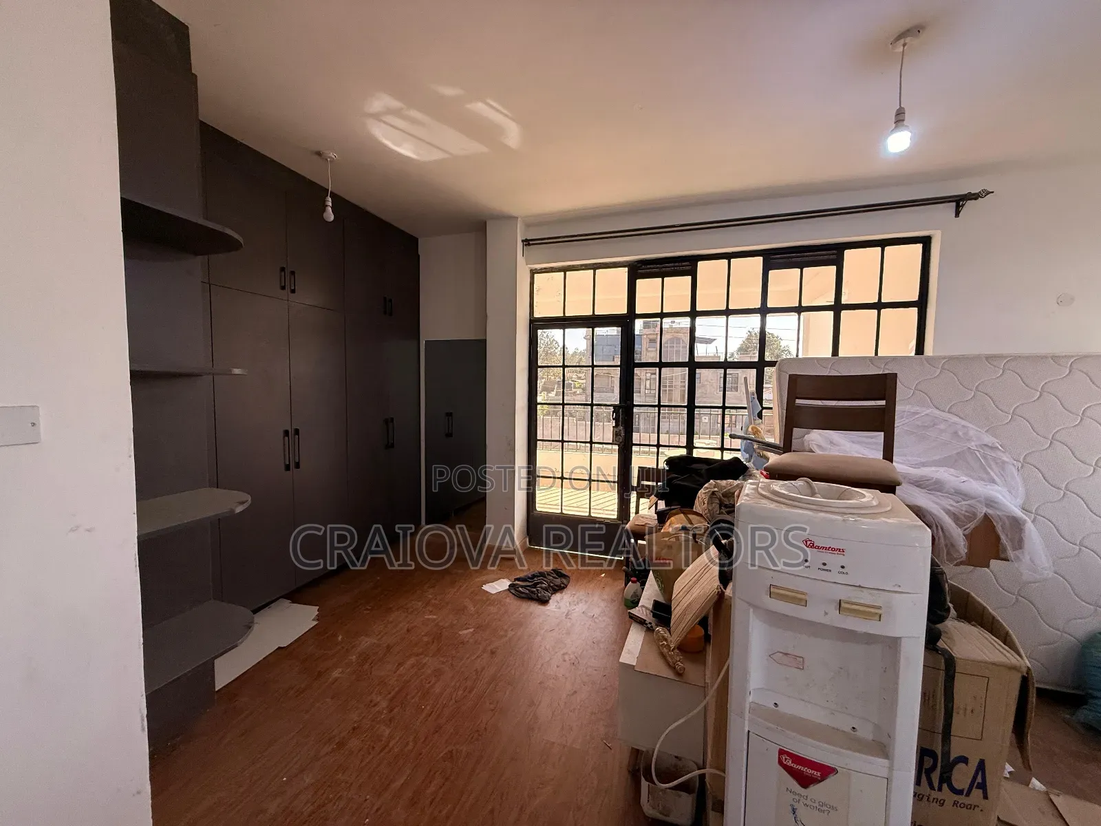 5bdrm Townhouse/Terrace in Kibiku for sale