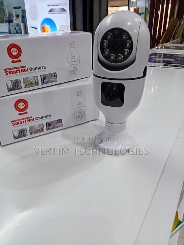 Dual Lens Panoramic PTZ Smart Bulb Camera Cost-Effective Reliable - main view