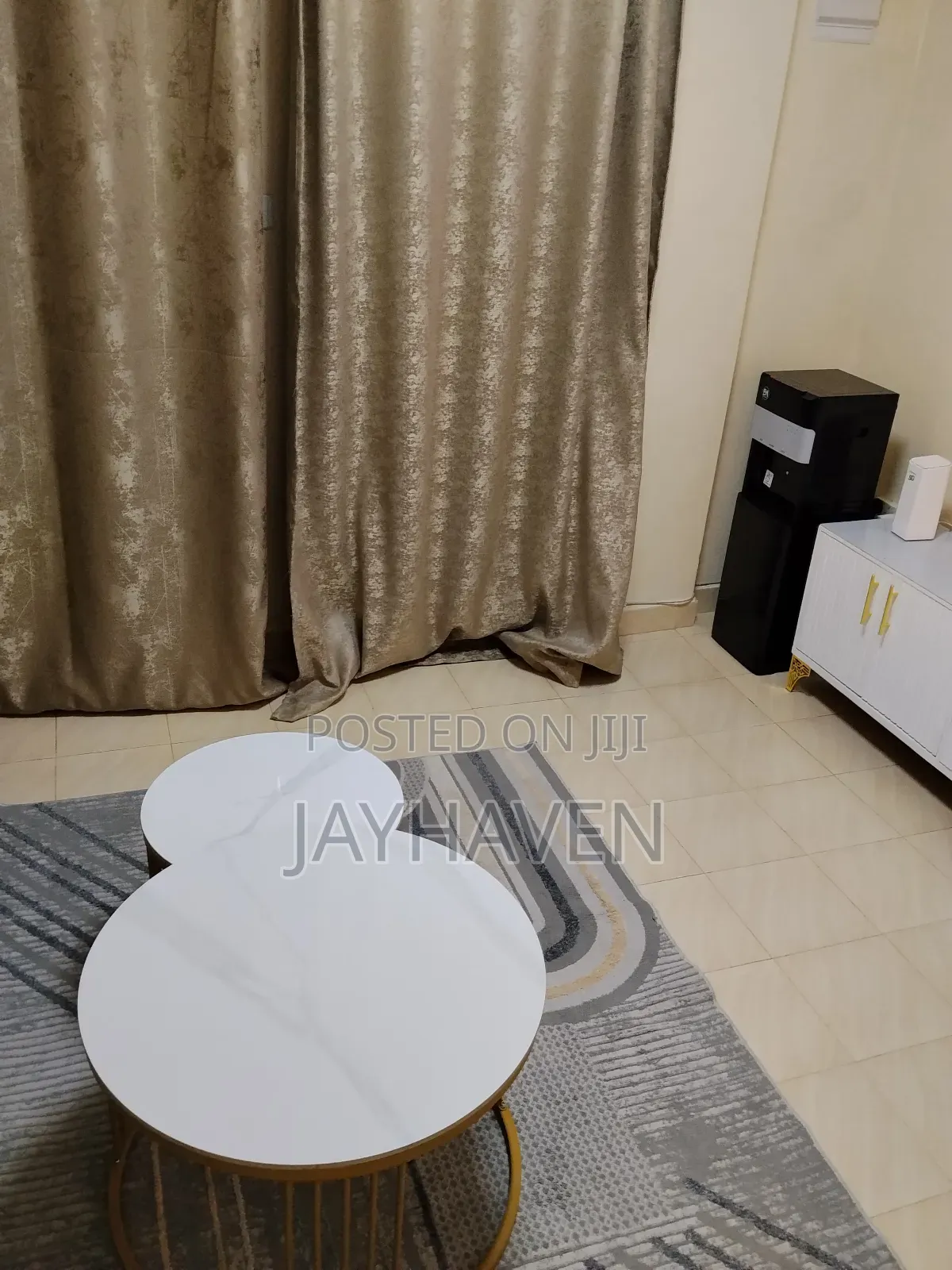 Short Stay One Bedroom Airbnb in Donholm