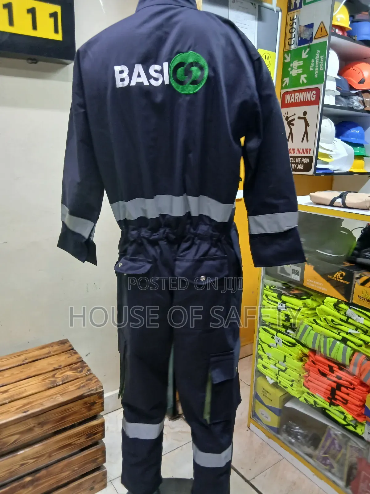 Large Pockets Sizes Overall Size Overall Cargo
