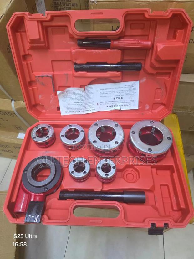 Ratchet Die Stock 1⁄2 to 2inch/ Die Stock