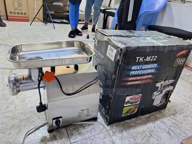Commercial-Grade Electric Meat Mincer