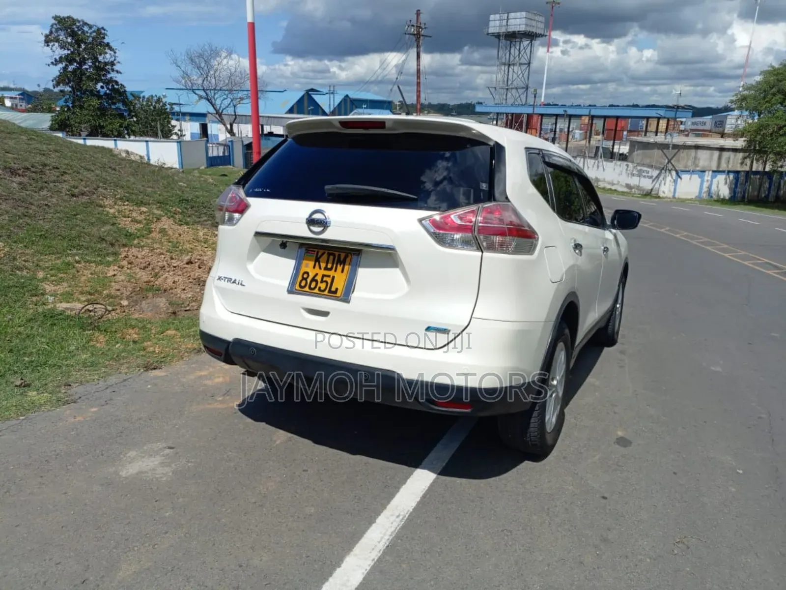 Nissan X-Trail 2017 White