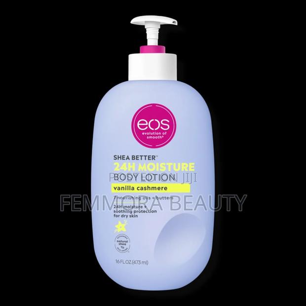 Shear Butter Vanilla Cashmere Body Lotion. - thumbnail 4