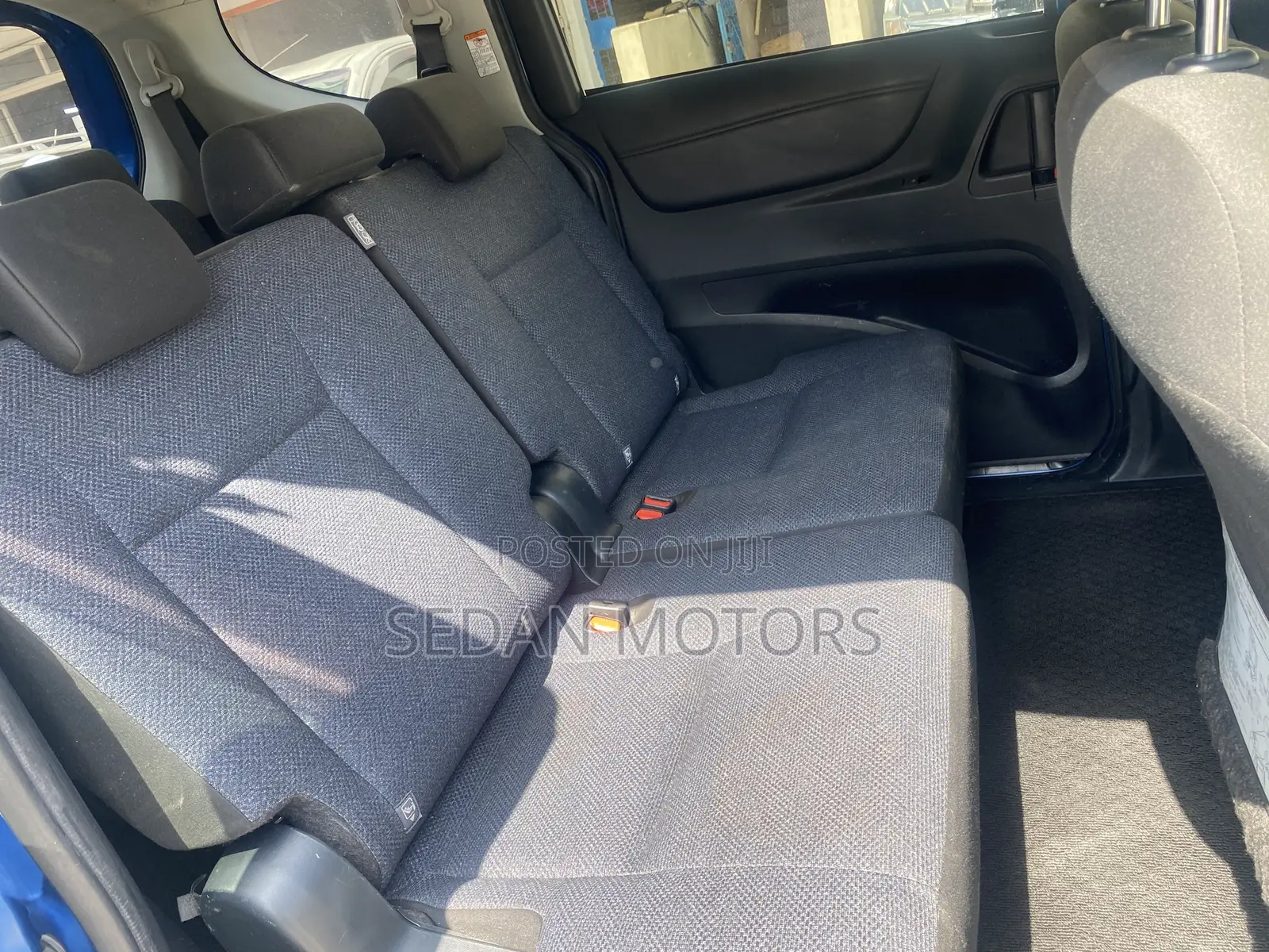 Toyota Sienta 2019 Blue