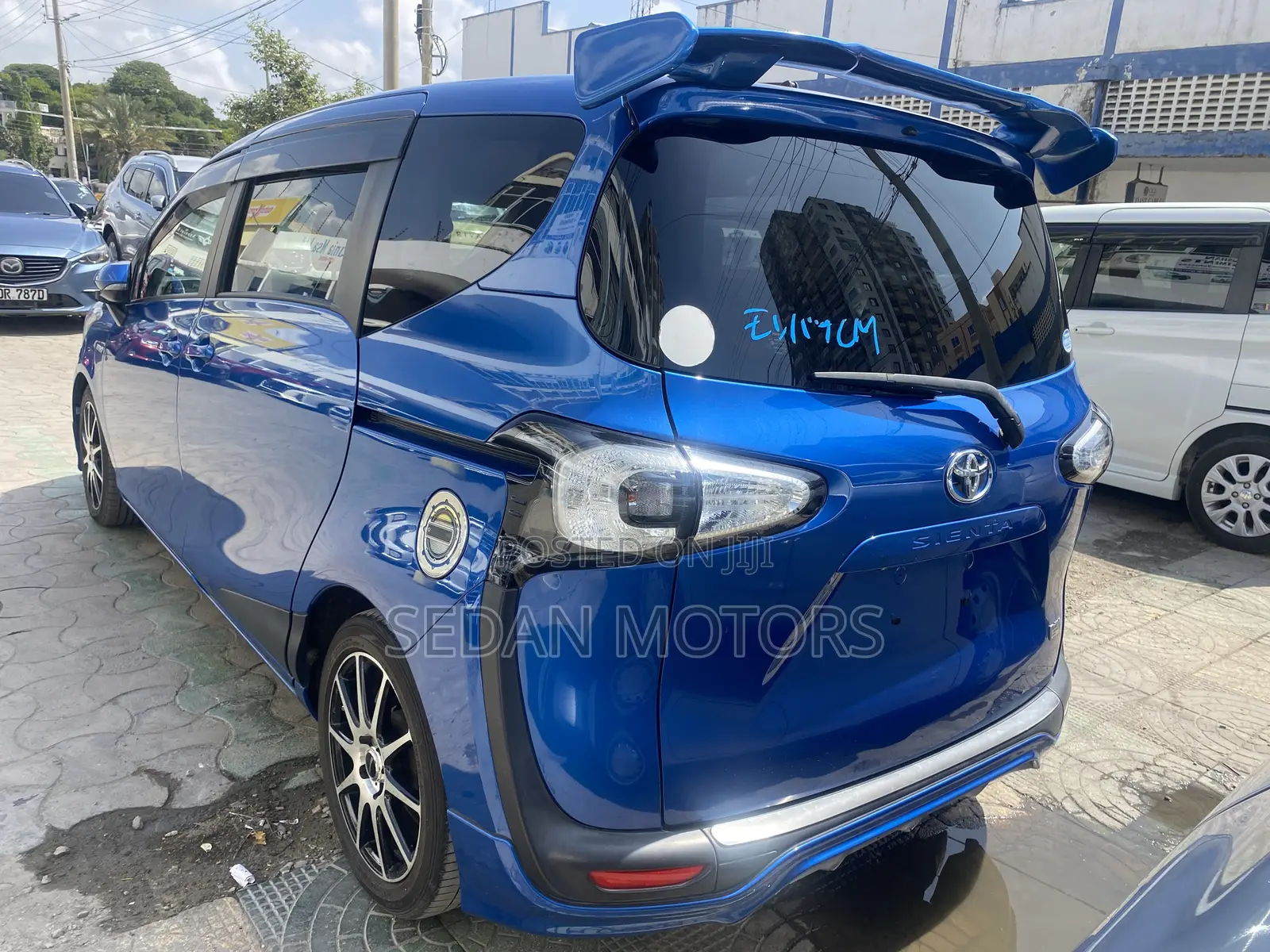 Toyota Sienta 2019 Blue