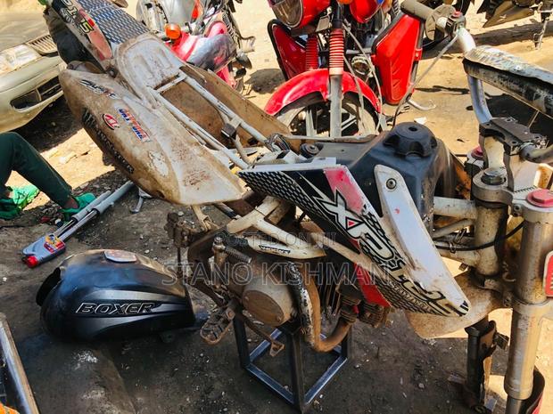 Motorcycle 2007 White - thumbnail 2