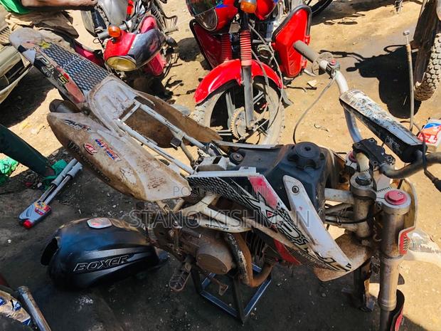 Motorcycle 2007 White - thumbnail 3