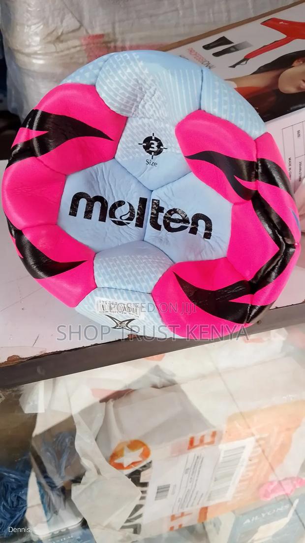 Original Molten Handball Size 3 - main view