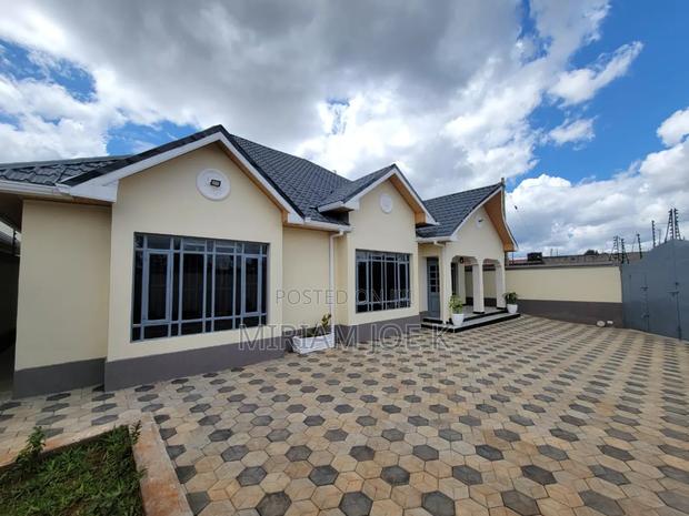 3bdrm Bungalow in Mugutha, Kimbo for sale - main view