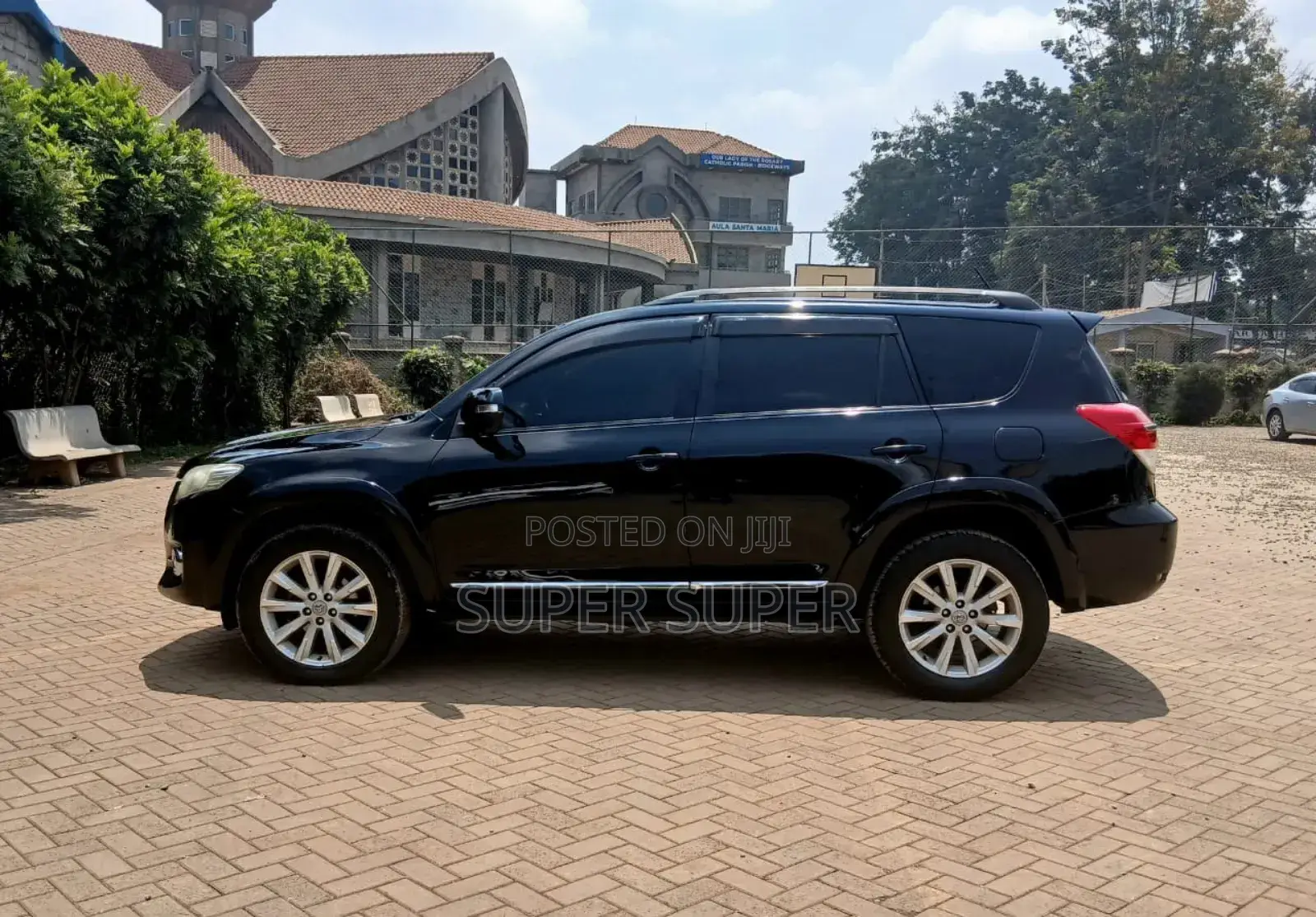 Toyota Vanguard 2013 Black