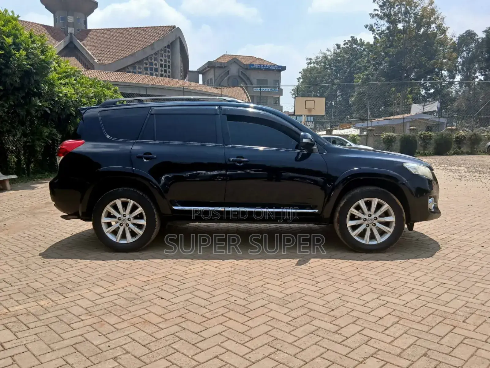 Toyota Vanguard 2013 Black