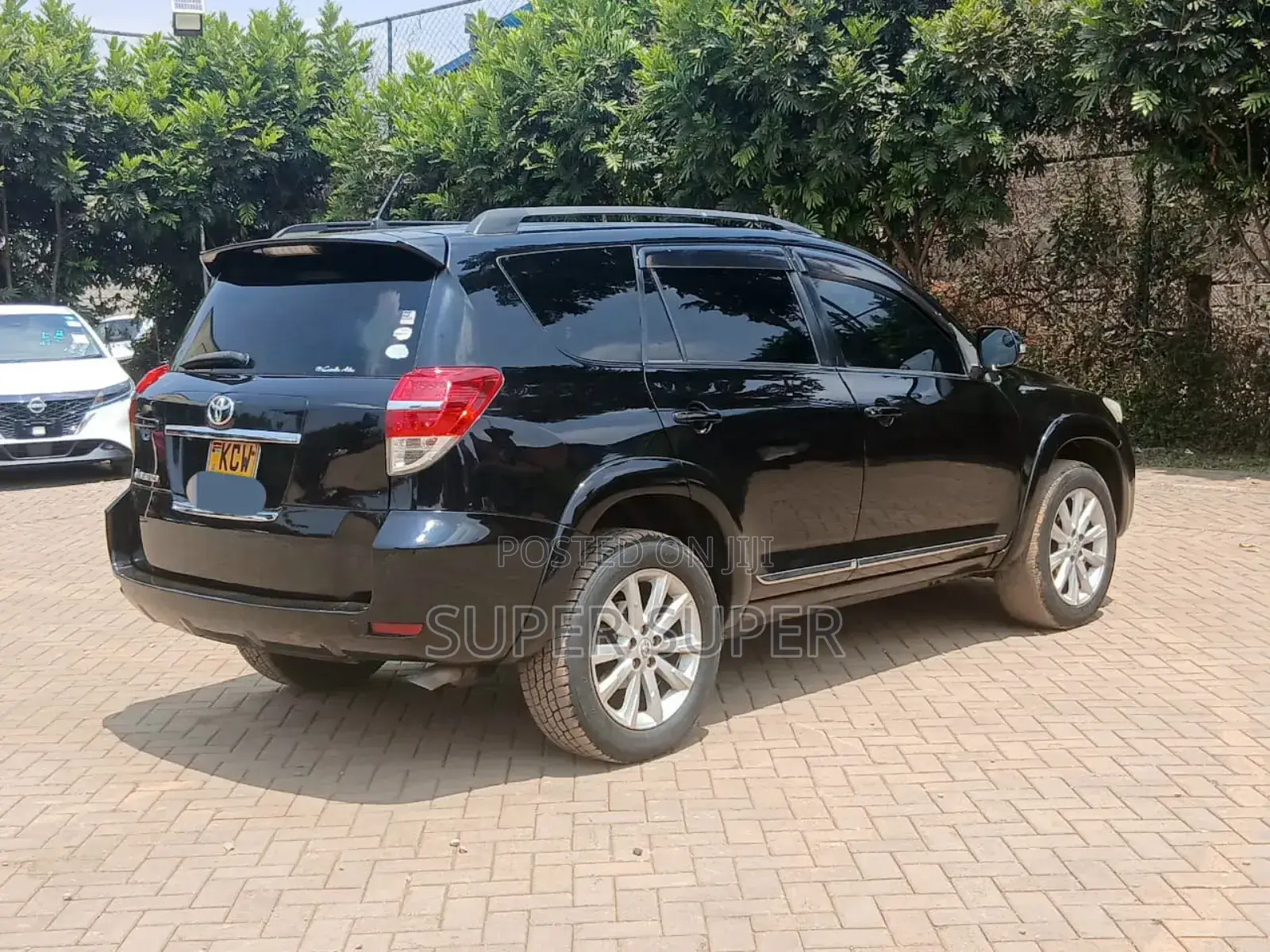 Toyota Vanguard 2013 Black