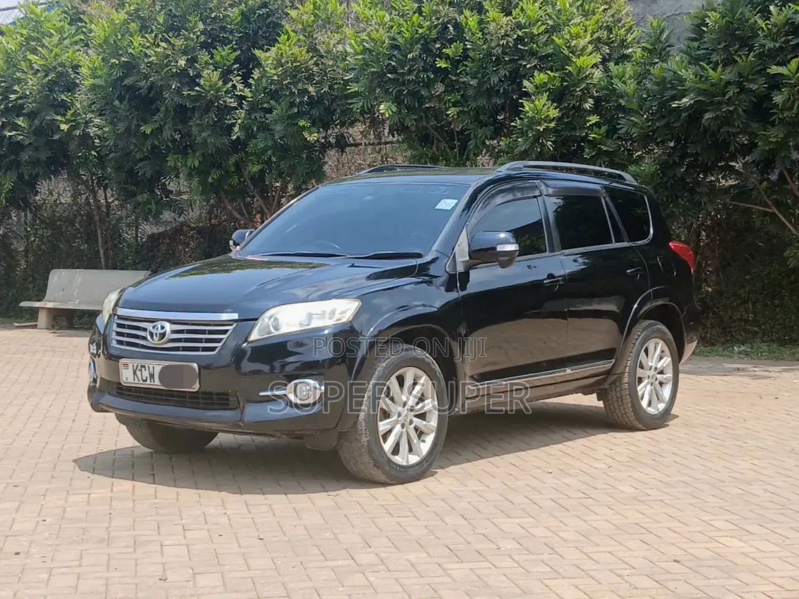 Toyota Vanguard 2013 Black