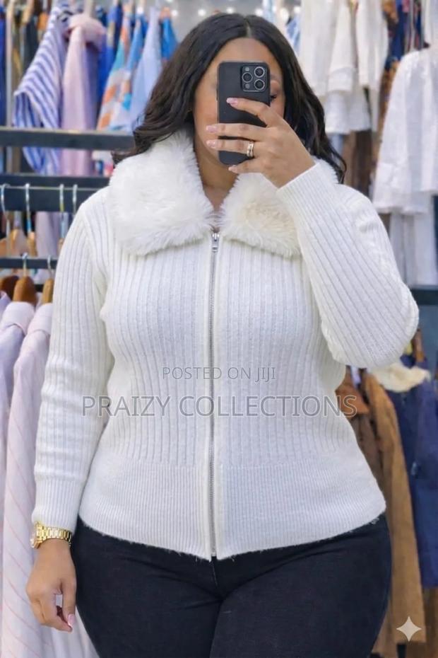 Cozy Ribbed Zip Sweater - thumbnail 3