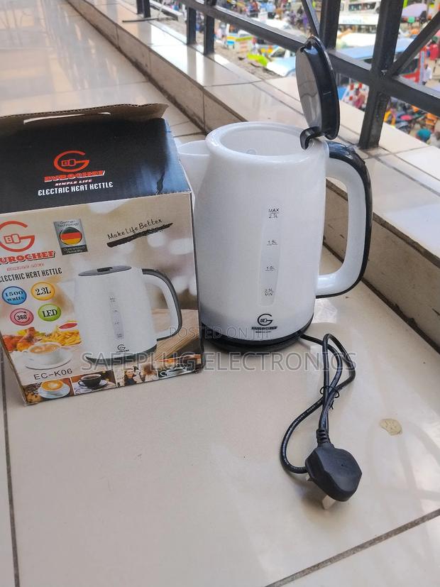 Plastic Kettle / Kettle