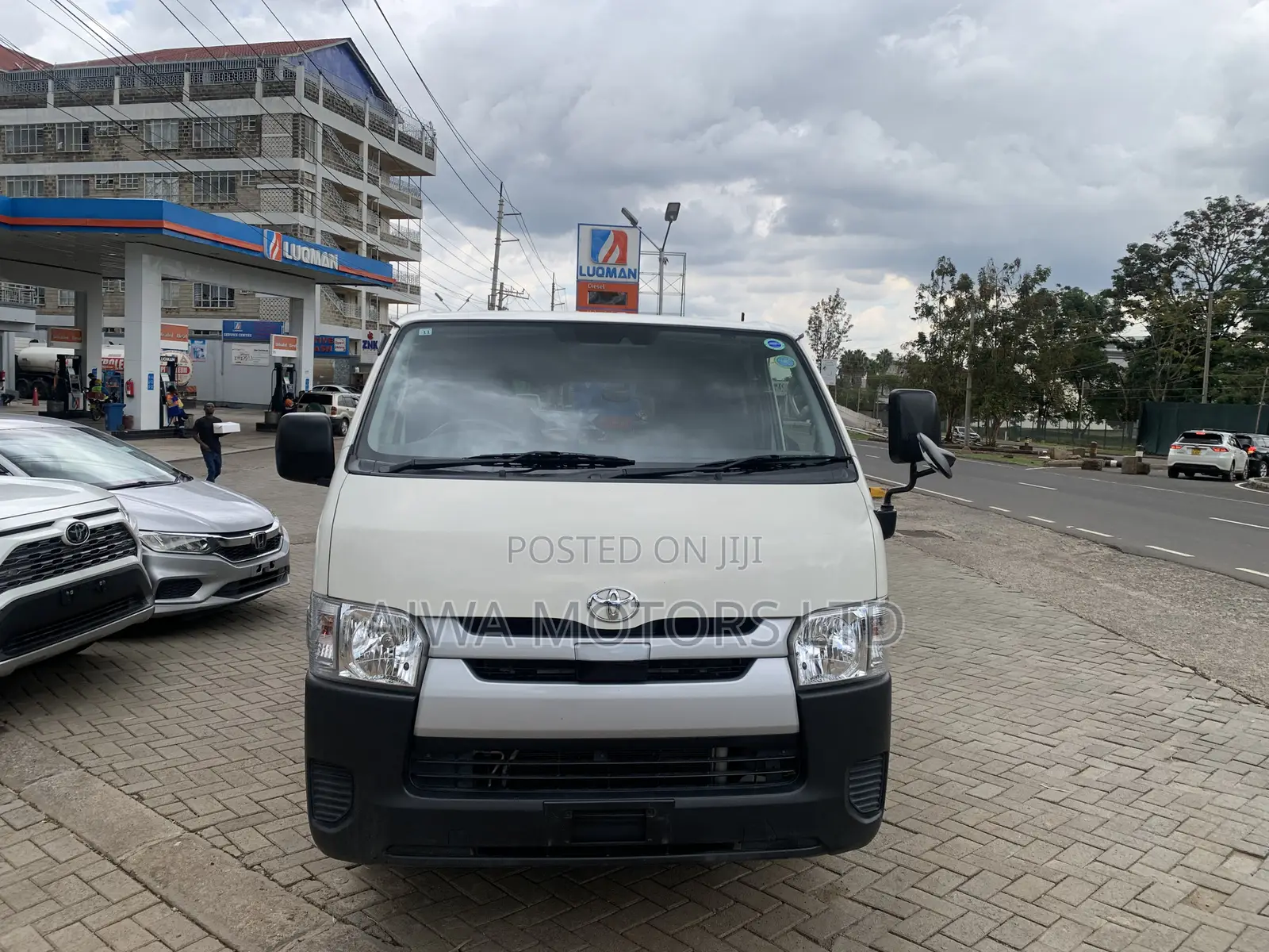 Toyota HiAce 2019 White
