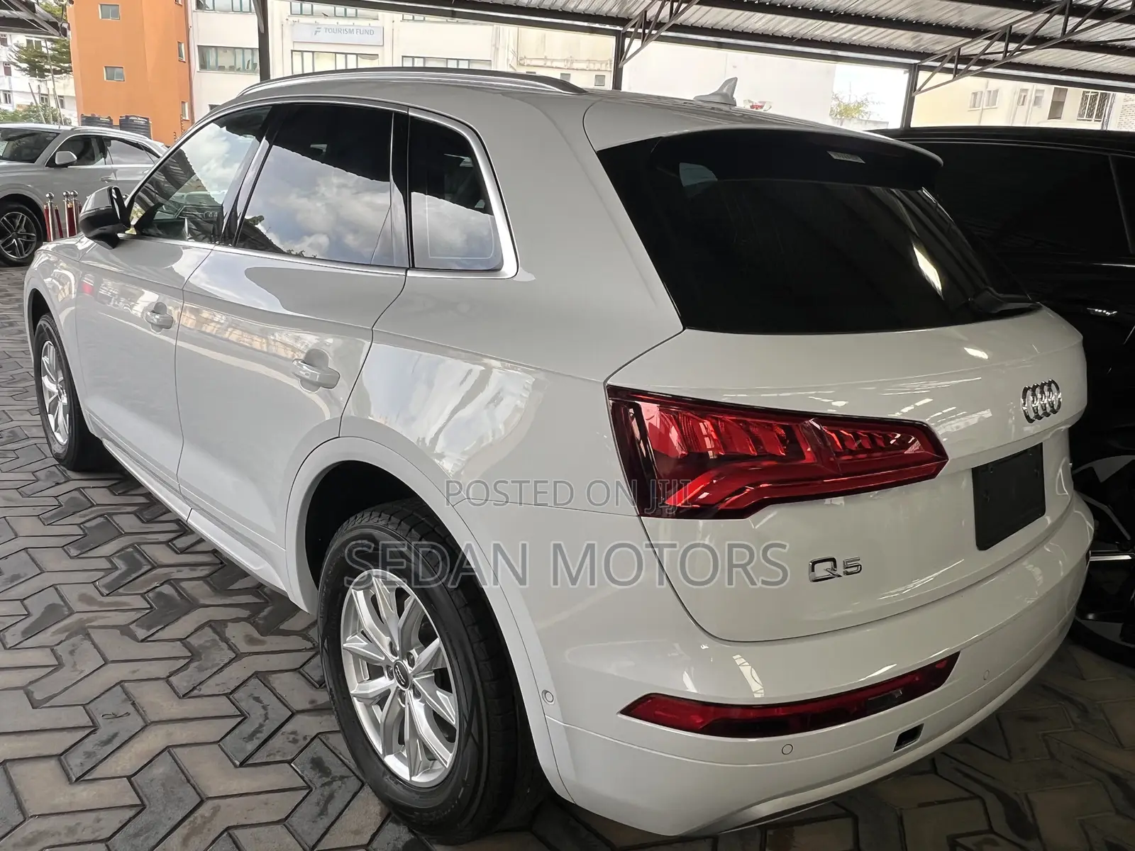 Audi Q5 2.0T Premium AWD quattro 2019 White