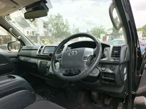 Toyota HiAce 2020 Black