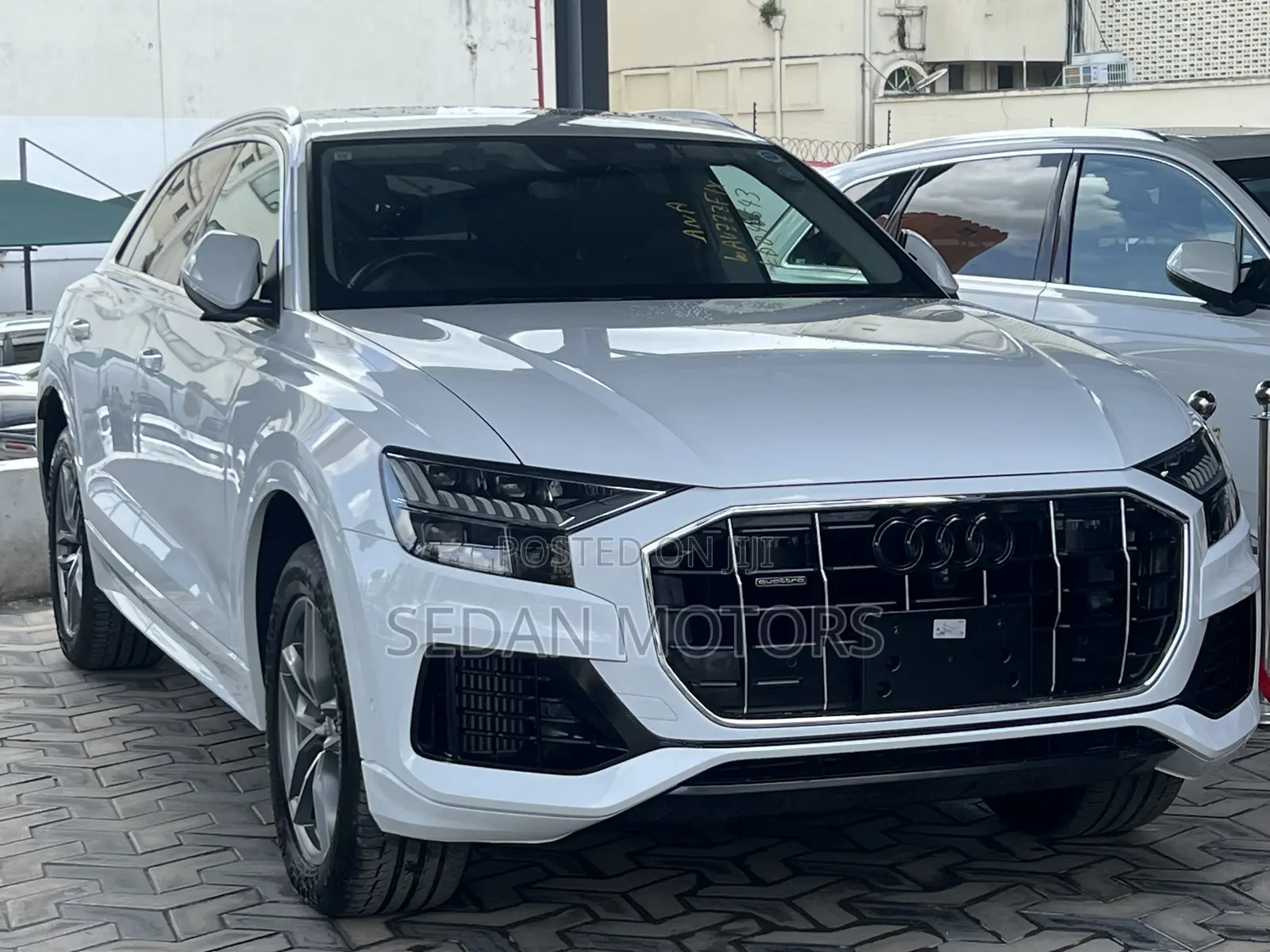 Audi Q8 55 Premium AWD quattro 2020 Beige