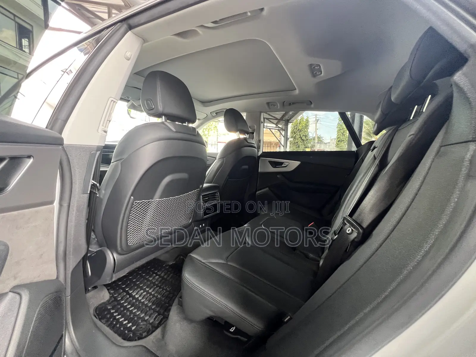 Audi Q8 55 Premium AWD quattro 2020 Beige