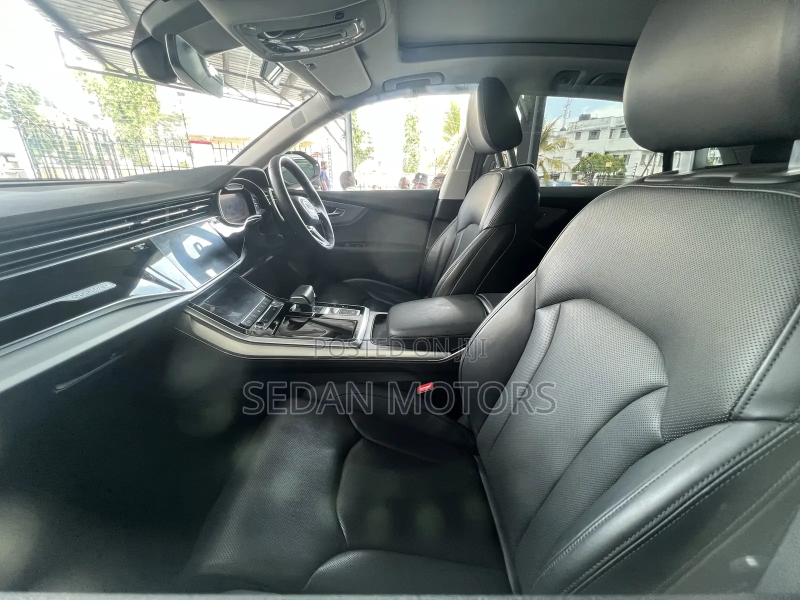 Audi Q8 55 Premium AWD quattro 2020 Beige
