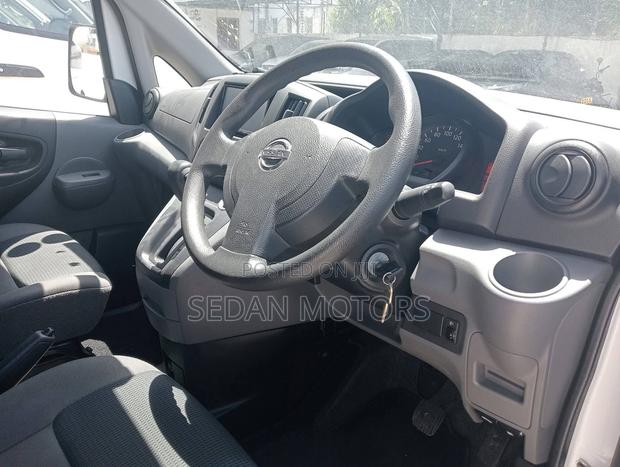 Nissan NV200 2019 White - thumbnail 4