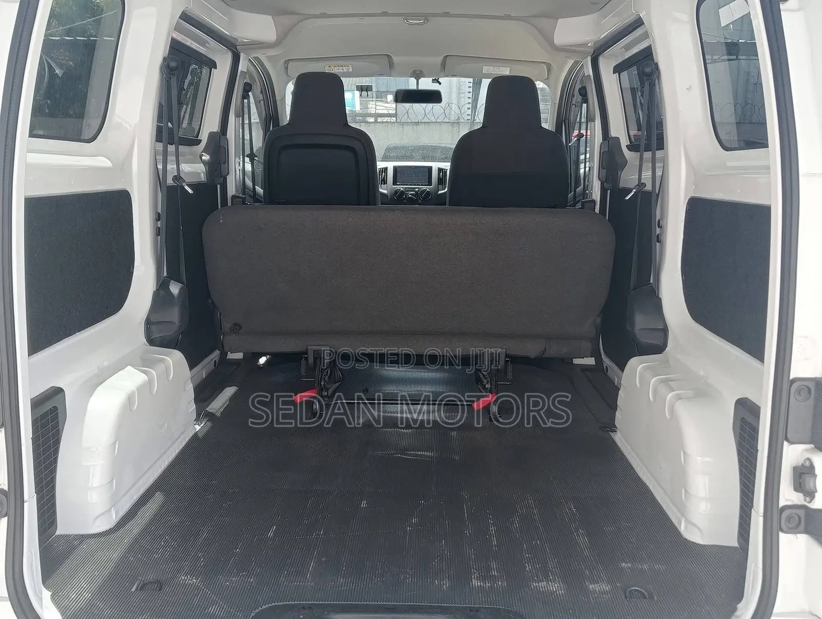 Nissan NV200 2019 White