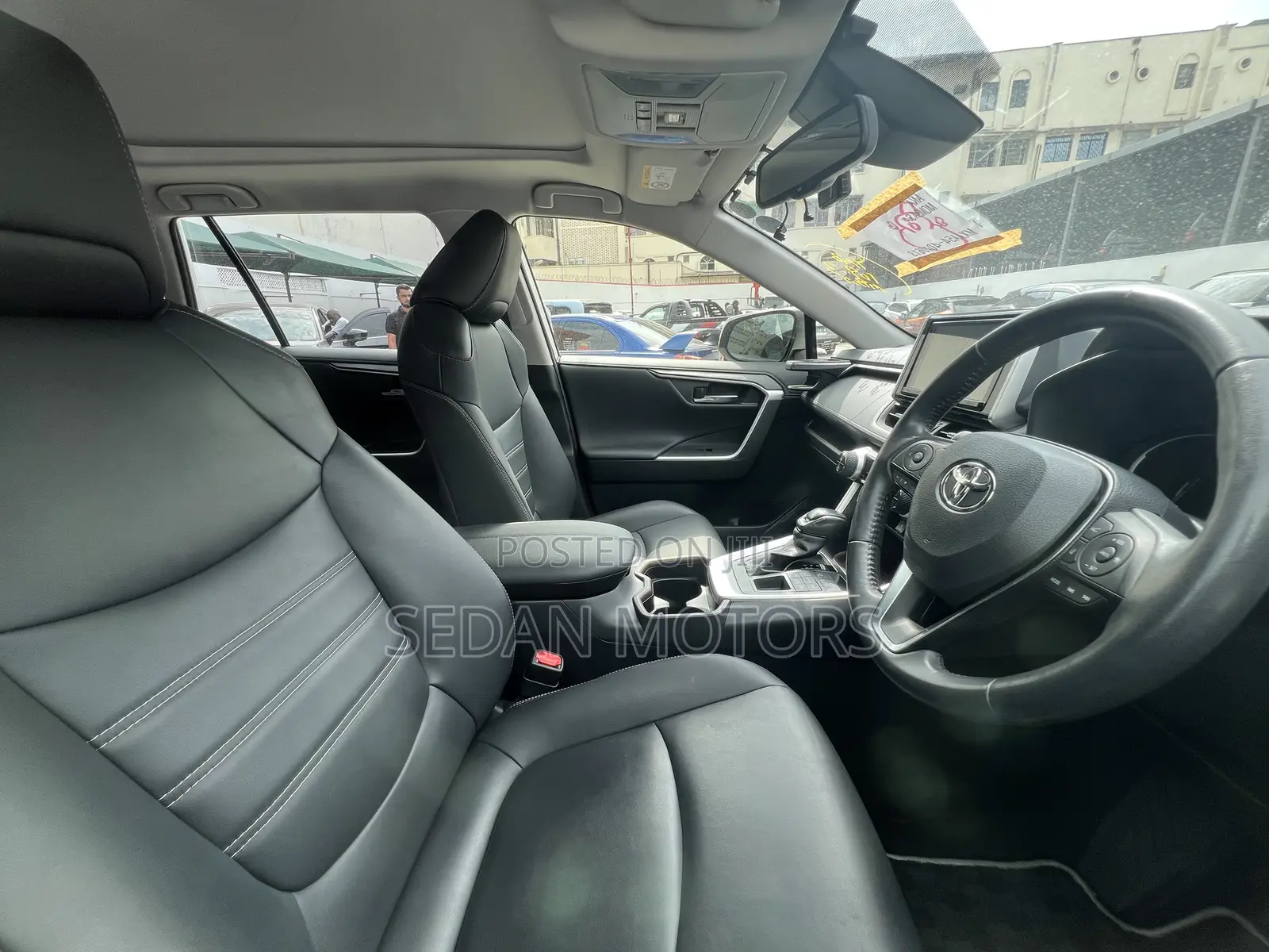 Toyota RAV4 2019 White