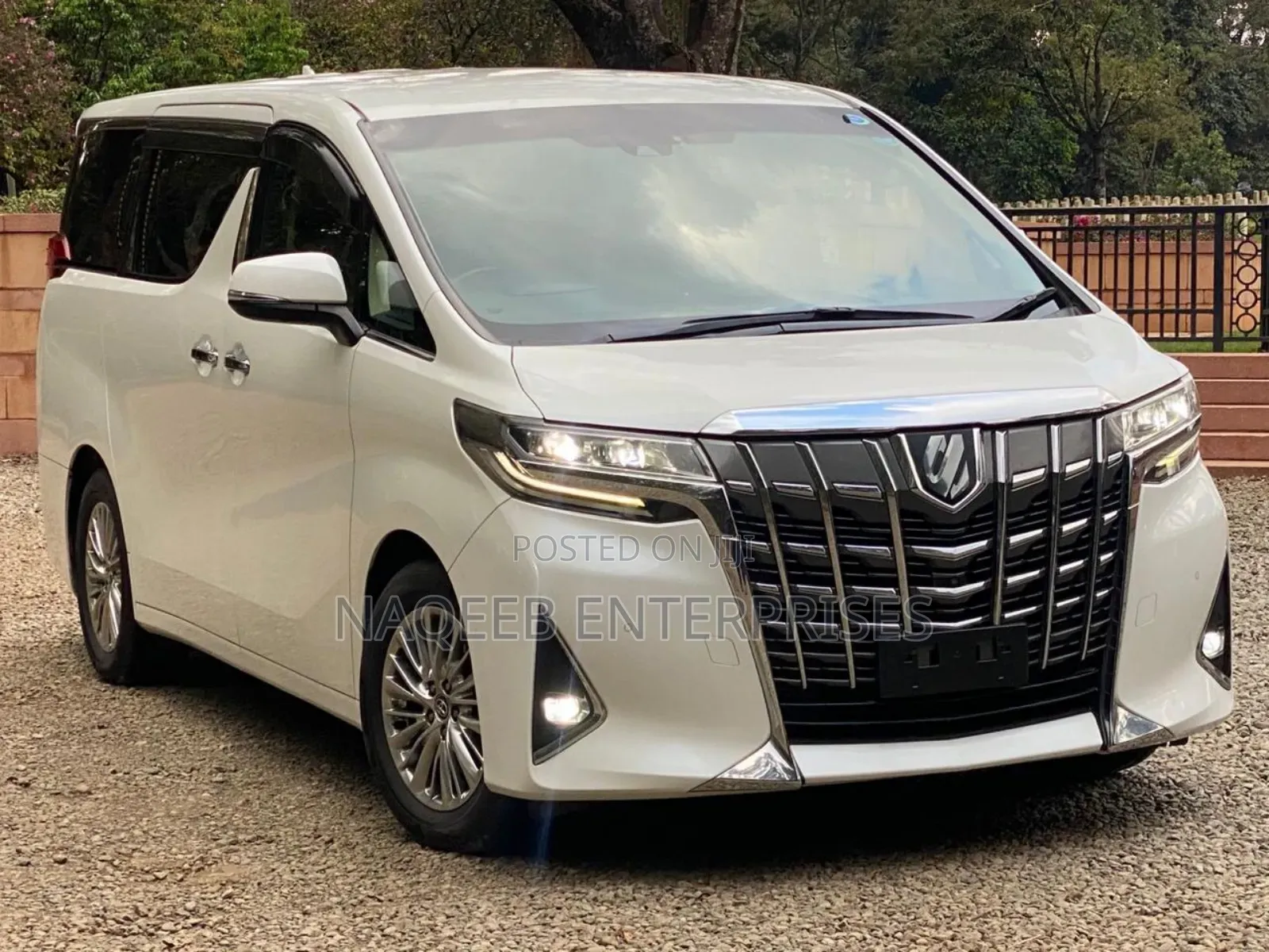 Toyota Alphard 2.5 Petrol FWD 2019 White