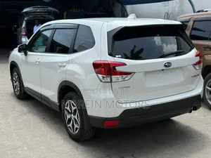Subaru Forester 2018 White
