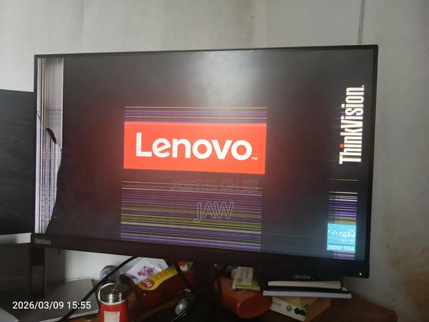 Broken Screen Lenovo Thinkvision T24 -I10 - thumbnail 9