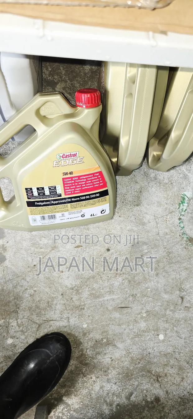 Castrol Edge Motor Oils - thumbnail 3