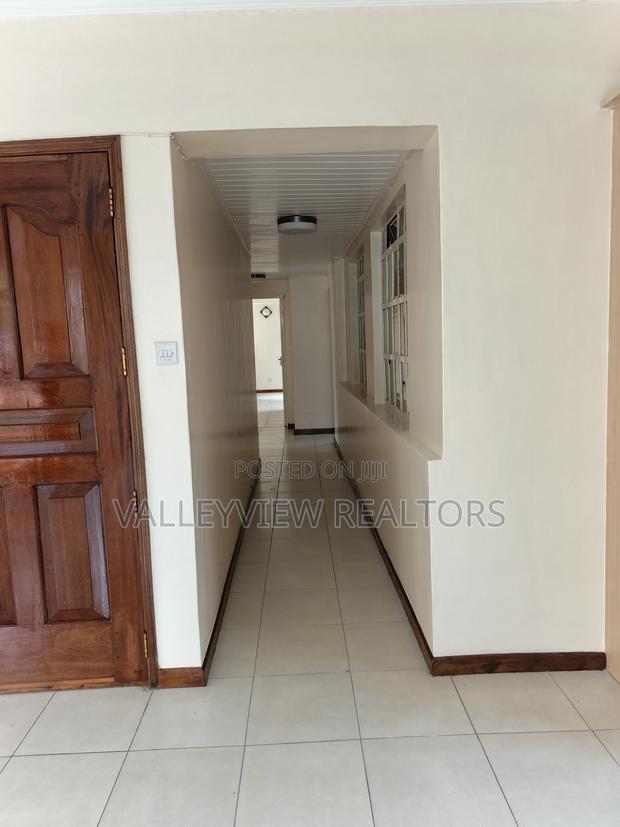 Mini Flat in Muthangari for rent