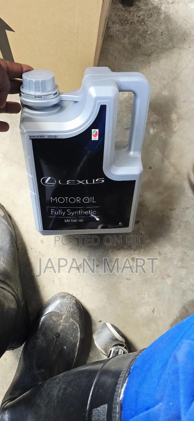 Fully Synthetic Lexus Motor Oil - thumbnail 3