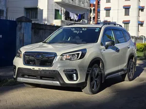 Subaru Forester 2018 White