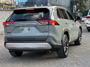 Toyota RAV4 2019 Green