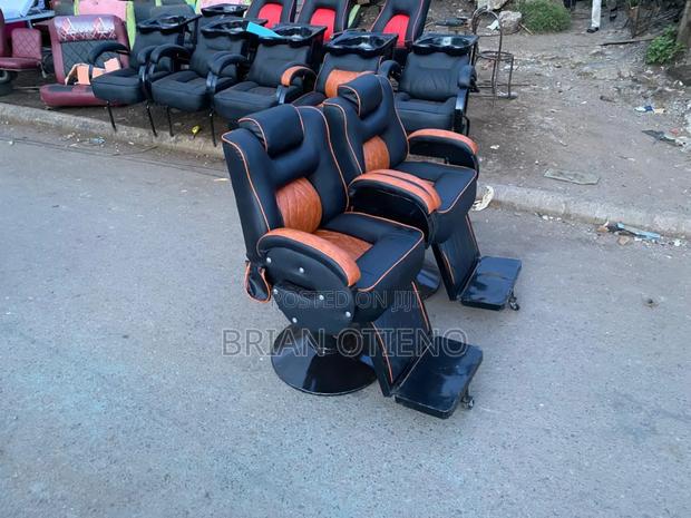 Barber Chairs in Good Condition - main view