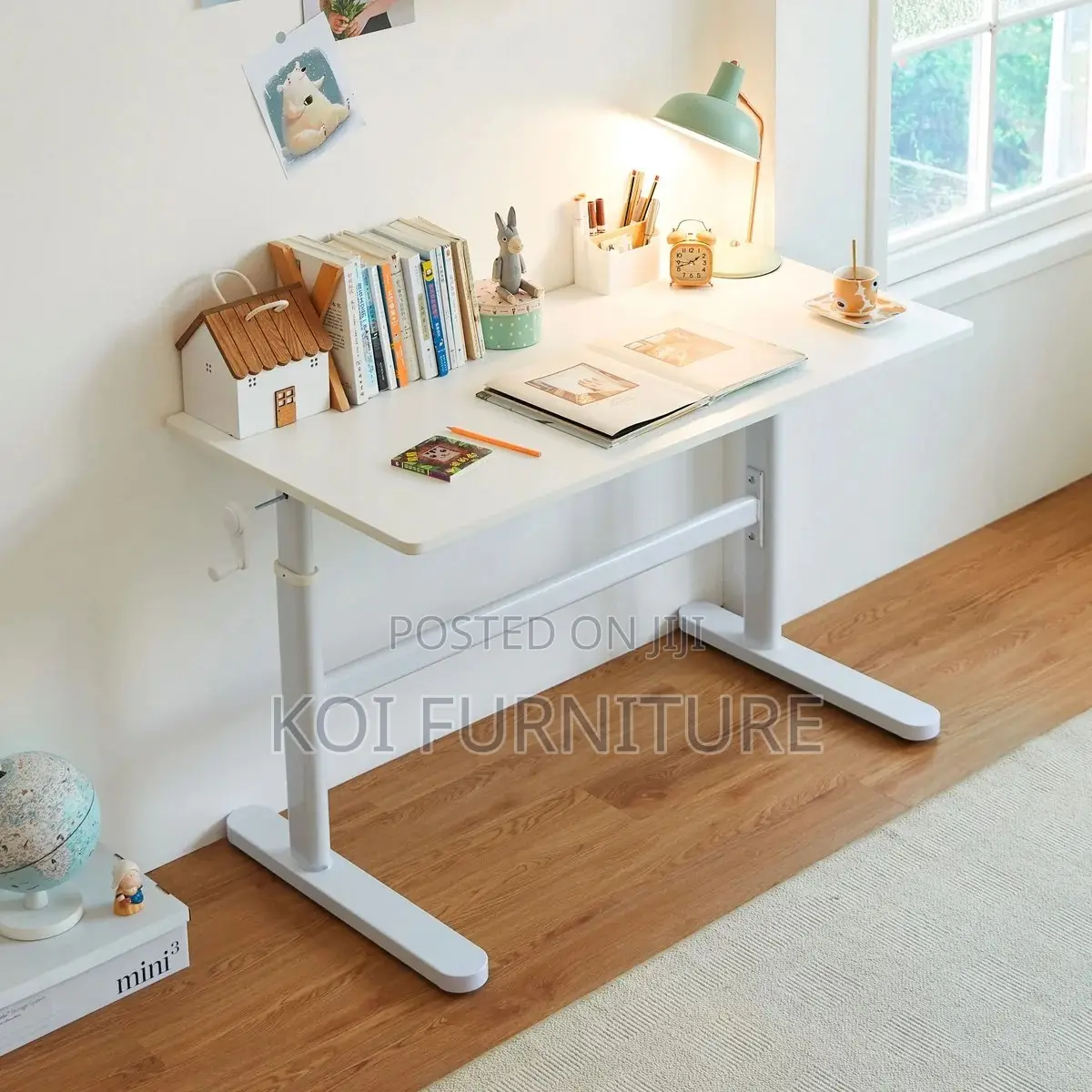 Office Desk : Manual Standing Desk Adjustable W/ Monitor Stand
