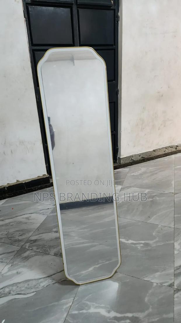 Unbreakable Mirrors
Size 40cms by 150cms Zy - main view