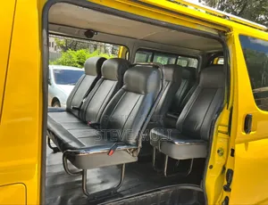Toyota HiAce 2012 Yellow