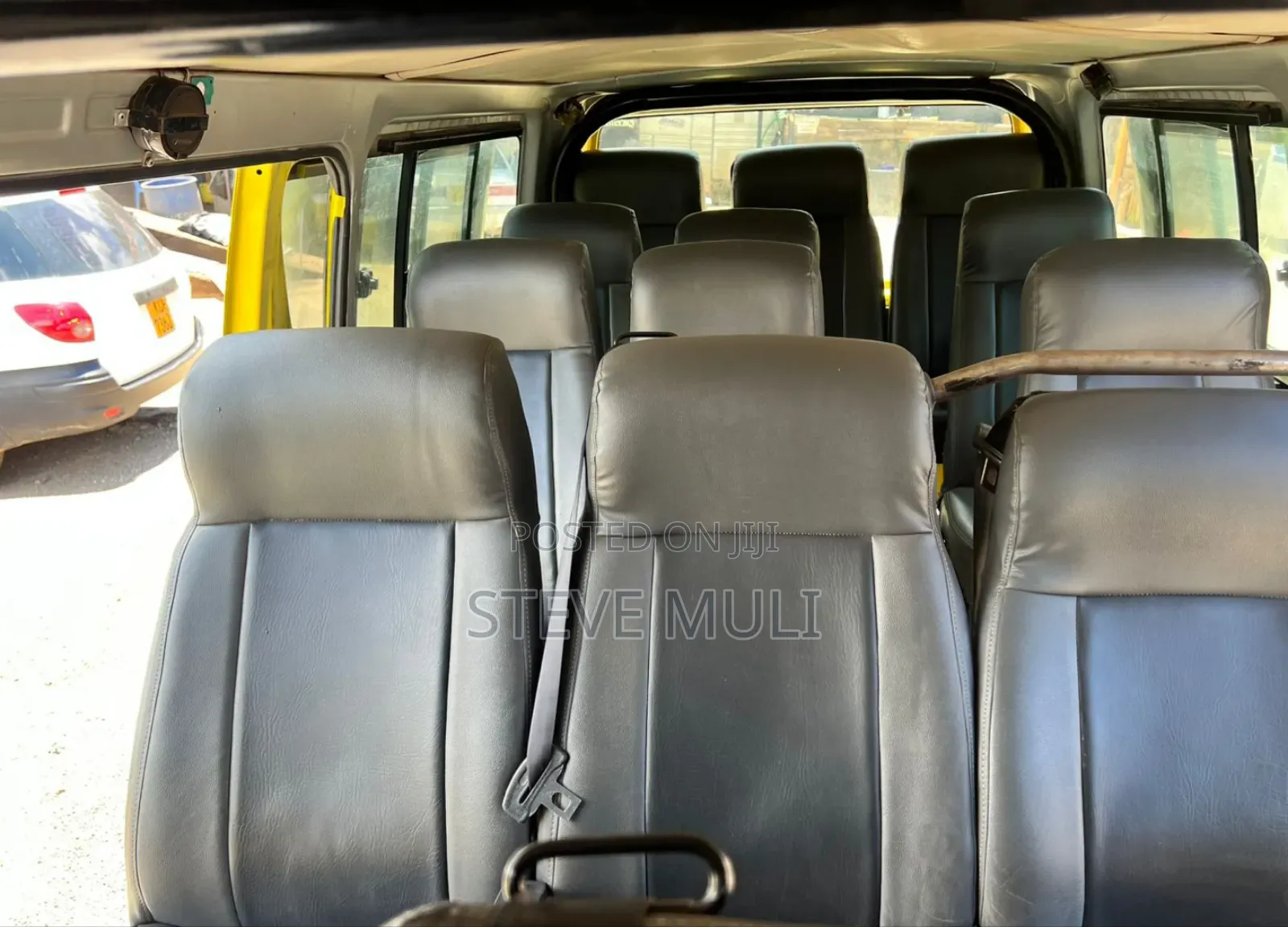 Toyota HiAce 2012 Yellow