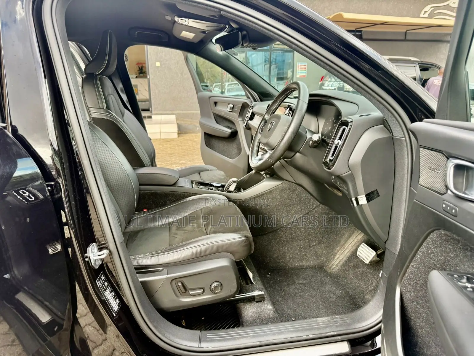 Volvo XC40 B4 Petrol AWD 2020 Black