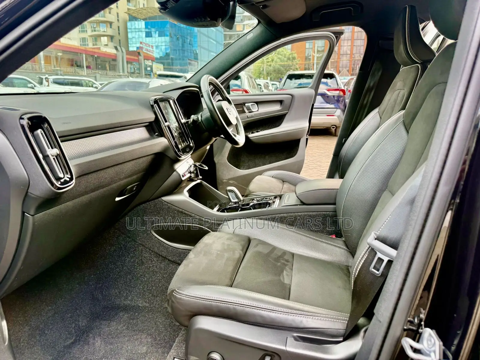 Volvo XC40 B4 Petrol AWD 2020 Black
